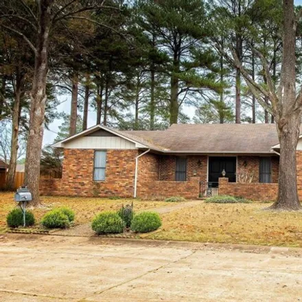 Buy this 3 bed house on 1775 Karen Circle in Magnolia, AR 71753