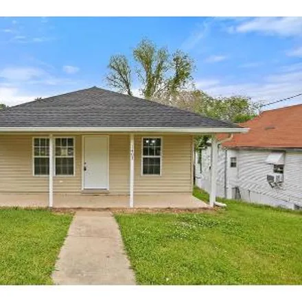 Buy this 3 bed house on 1400 Jackson Street in Vicksburg, MS 39183