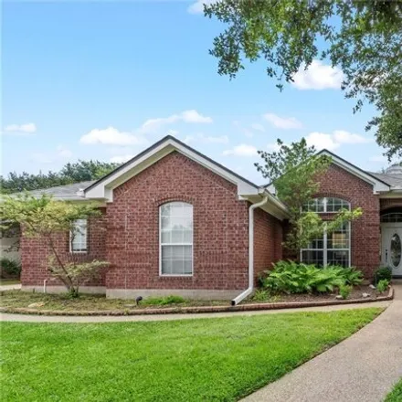 Buy this 3 bed house on 577 Celeste Drive in Robinson, TX 76706