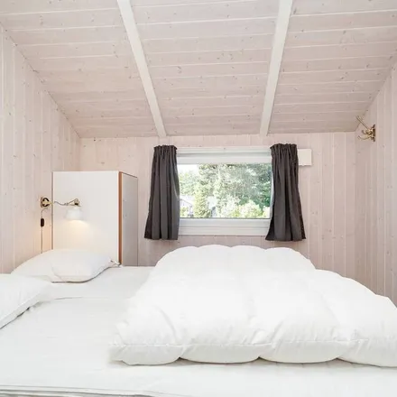 Rent this 4 bed house on Græsted in Græsted Stationsvej, 3230 Græsted