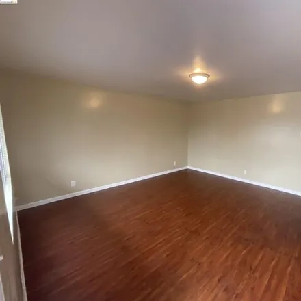 Image 3 - 133 Catron Drive, Oakland, CA 94603, USA - Condo for rent