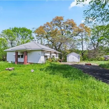 Buy this 3 bed house on 376 Henderson Bend Road Northwest in Calhoun, GA 30701