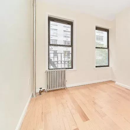 Image 3 - 516 E 80th St, Unit 37 - Apartment for rent