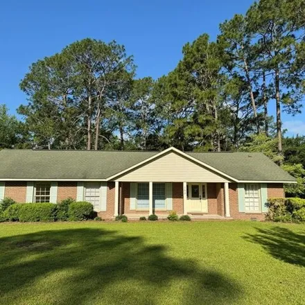 Buy this 3 bed house on Forest Avenue in Baxley, GA 31515