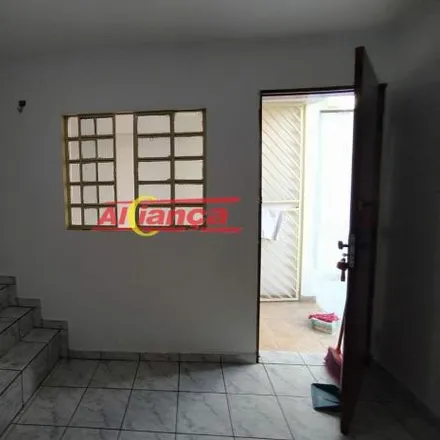 Rent this 3 bed house on Rua Cesário José de Moraes in Vila Rio, Guarulhos - SP