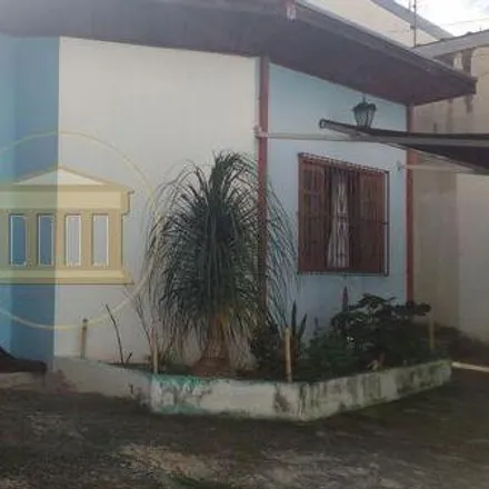 Buy this 3 bed house on Travessa Justiniano Antunes in Centro, Pindamonhangaba - SP