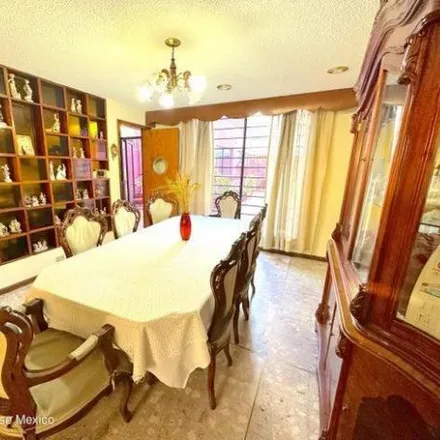 Buy this 4 bed house on Calle Irapuato 159 in Azcapotzalco, 02080 Mexico City