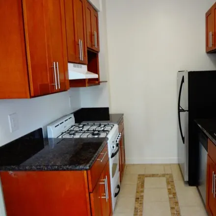 Rent this studio apartment on 565 Ellis Street in San Francisco, CA 94102
