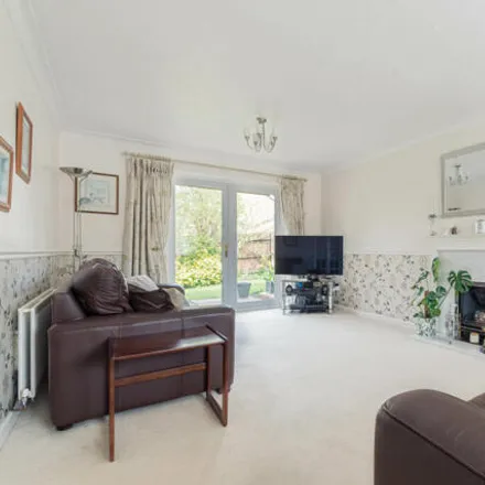 Image 3 - Brookfield Close, Astwood Bank, B97 5LL, United Kingdom - House for sale