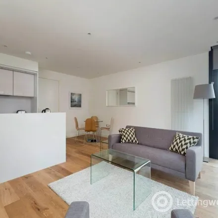 Image 4 - 14 Simpson Loan, City of Edinburgh, EH3 9GQ, United Kingdom - Apartment for rent