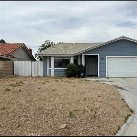 Buy this 3 bed house on 14732 Crofton Lane in Helendale, San Bernardino County