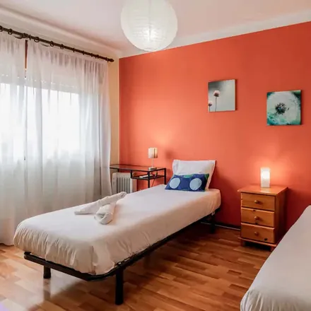 Image 9 - Rua do Monte Cativo, 4150-344 Porto, Portugal - Apartment for rent