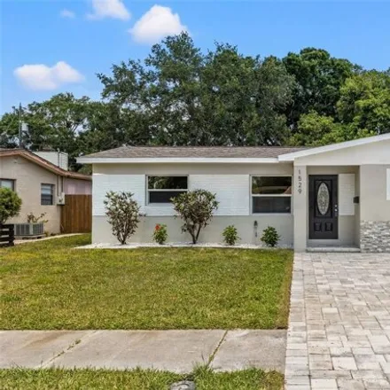 Buy this 3 bed house on 1533 56th Avenue North in Saint Petersburg, FL 33703