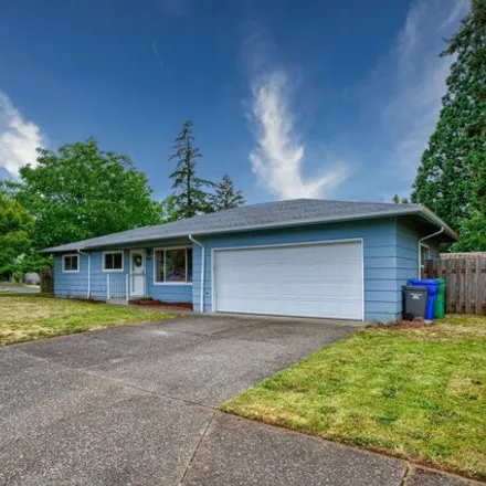 Image 2 - 4258 SE 117th Ave, Portland, Oregon, 97266 - House for sale