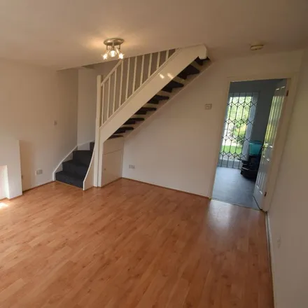 Image 2 - 30 Velour Close, Salford, M3 6AP, United Kingdom - Duplex for rent