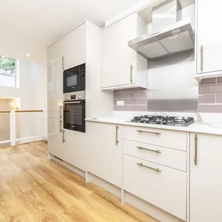 Rent this 3 bed apartment on 22-30 Chandlers Mews in Canary Wharf, London