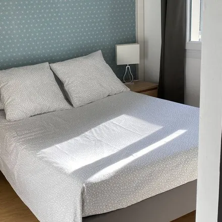 Rent this 1 bed condo on 30400 Villeneuve-lès-Avignon