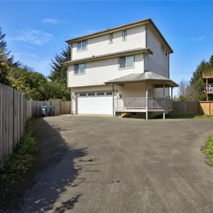 Buy this 3 bed house on 285 Ocean Shores Boulevard Southwest in Ocean Shores, Grays Harbor County