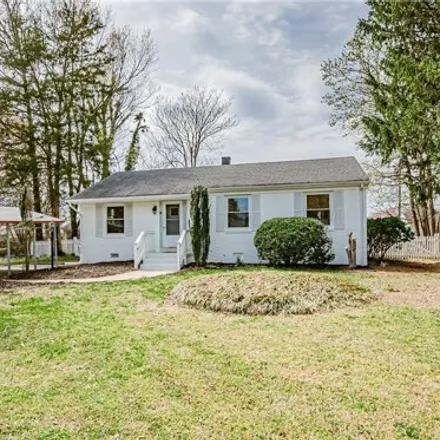 Image 2 - 7965 Meadow Drive, Mechanicsville, VA 23111, USA - House for sale