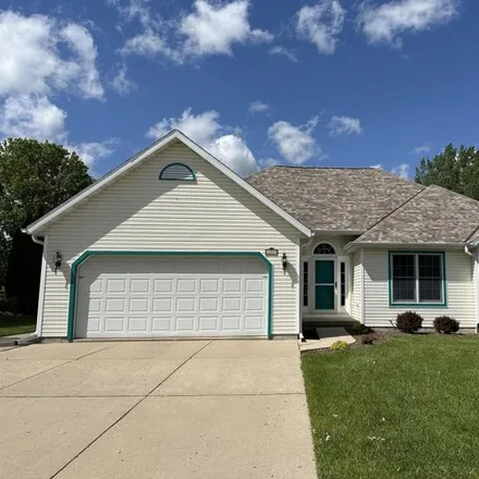 Buy this 3 bed house on 240 East Prospect Street in Hartford, WI 53027
