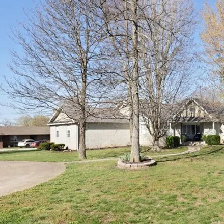 Buy this 4 bed house on 1401 Hereford Drive in Marshfield, MO 65706