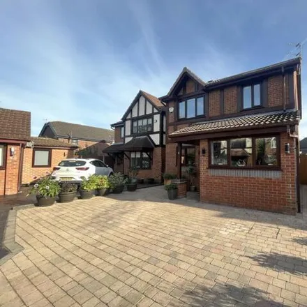 Buy this 3 bed house on Abingdon Grove in Knowsley, L26 6LS
