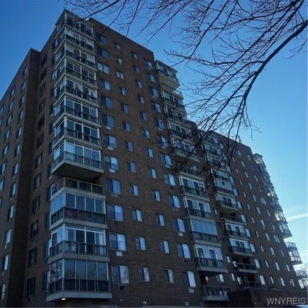 Image 1 - Parkway Condominiums, Buffalo Avenue, City of Niagara Falls, NY 14304, USA - Condo for sale