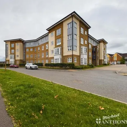 Buy this 2 bed apartment on Stadium Approach in Aylesbury, HP21 9FG