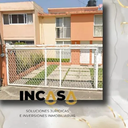 Buy this 3 bed house on Calle Hacienda Peñuelas in 53150 Ciudad Satélite, MEX