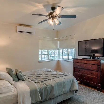 Rent this 1 bed apartment on New Orleans