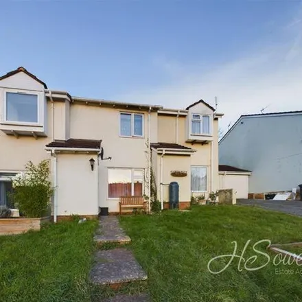 Buy this 2 bed townhouse on Redavon Rise in Torbay, TQ2 7RF