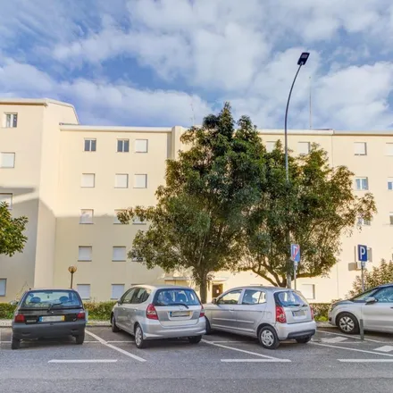 Rent this 4 bed apartment on Praceta Dom Luís I in 2610-025 Amadora, Portugal
