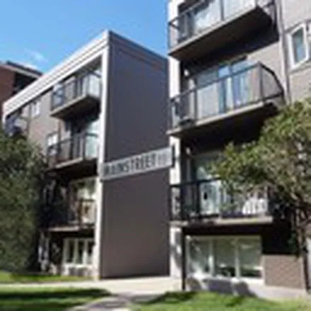 Rent this 1 bed apartment on Fourth Street BRZ in Hampton House, 530 15 Avenue SW
