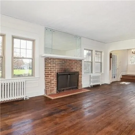 Image 7 - 18 Edgewood Road, Scarsdale Park, Village of Scarsdale, NY 10583, USA - House for sale