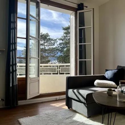 Rent this 1 bed apartment on Grenoble in Secteur 5, FR