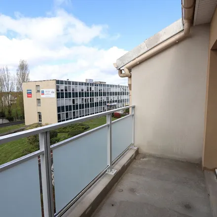 Rent this 2 bed apartment on 25 Rue Nationale in 45380 La Chapelle-Saint-Mesmin, France