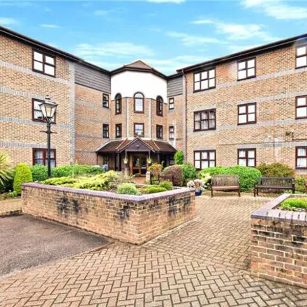 Buy this 1 bed apartment on Albion Road in London, DA6 7LA