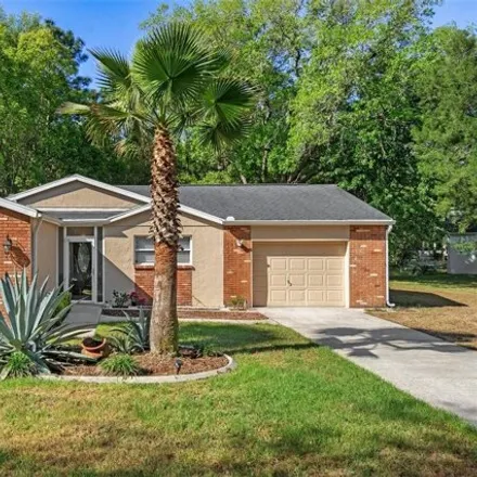 Buy this 3 bed house on 20 Golfview Drive in Citrus County, FL 34446