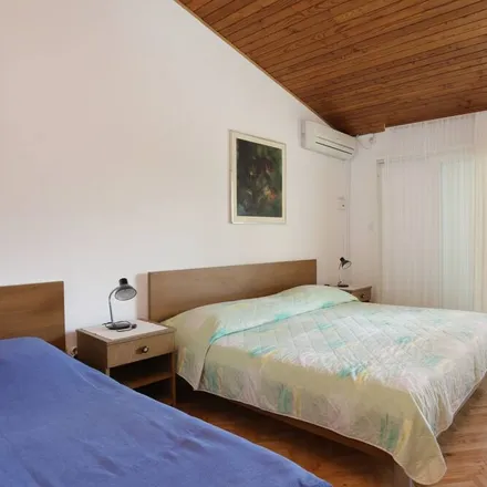 Rent this studio apartment on Igrane in Split-Dalmatia County, Croatia