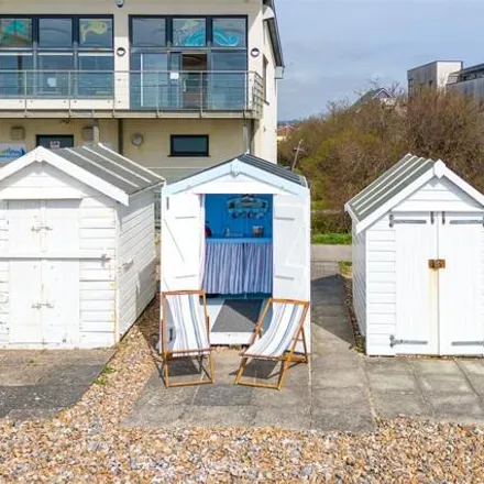 Buy this studio apartment on Beach Side Close in Goring-by-Sea, BN12 4JG