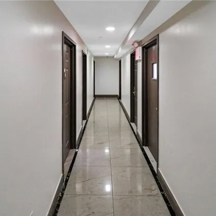 Image 3 - 138-12 Northern Blvd, Flushing, New York, 11354 - Condo for rent