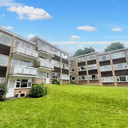 Image 2 - Jireh Court, Haywards Heath, RH16 3BJ, United Kingdom - Apartment for rent