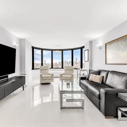 Image 1 - The Corinthian, 330 East 38th Street, New York, NY 10016, USA - Condo for sale