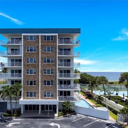 Buy this 2 bed condo on 1770 South Ocean Boulevard in Lauderdale-by-the-Sea, Broward County