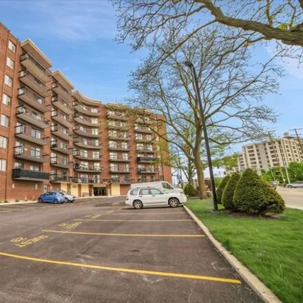 Buy this 1 bed condo on The Landmark Apartments in 711 South Des Plaines River Road, Des Plaines
