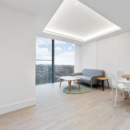 Rent this 2 bed apartment on Carrara Tower in City Road, London