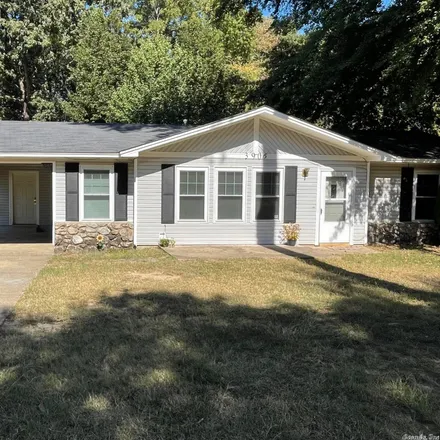 Rent this 3 bed house on 3906 Hobbs Drive in Benton, AR 72015