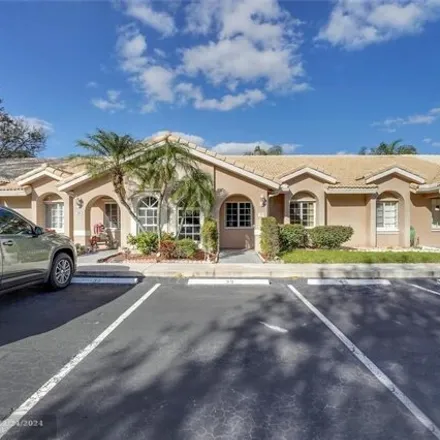 Image 2 - Carolina Golf Club, 3011 Rock Island Road, Margate, FL 33063, USA - House for sale