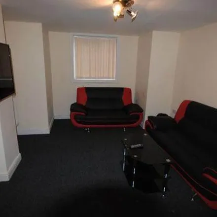 Rent this 7 bed townhouse on 189-193a Kirkstall Lane in Leeds, LS6 3DS