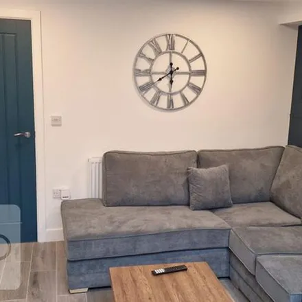 Rent this 5 bed apartment on 16 Mowbray Street in Coventry, CV2 4FZ